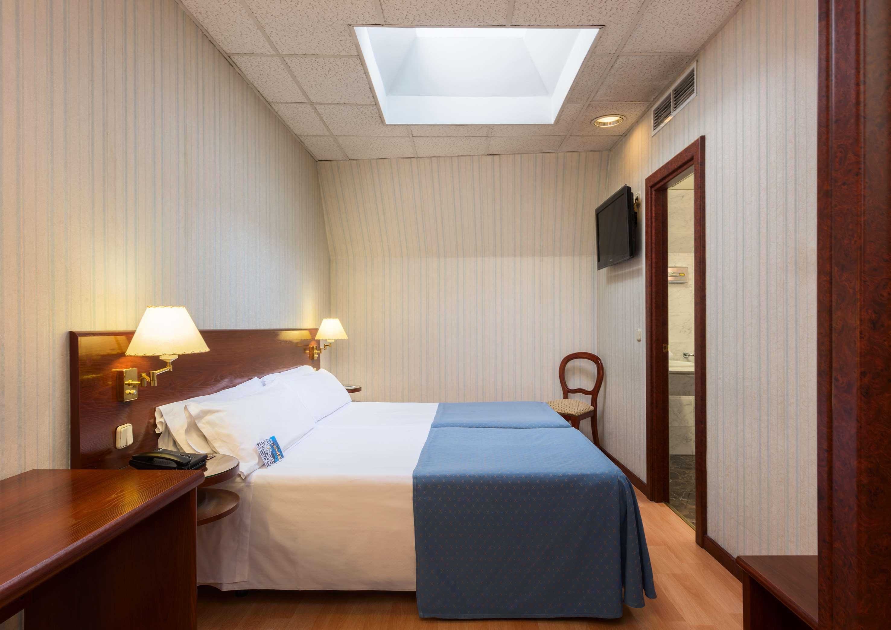 Hotel Madrid Leganes Affiliated By Melia Exterior photo