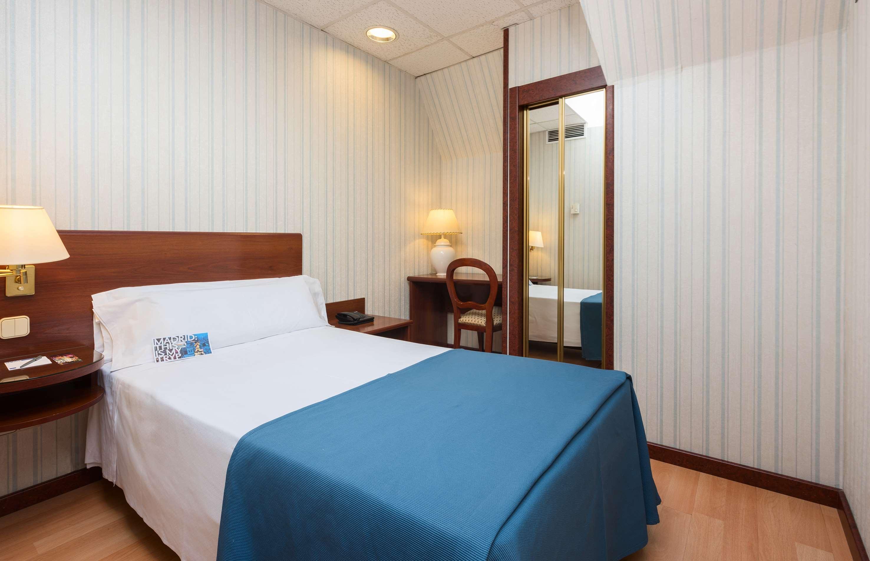 Hotel Madrid Leganes Affiliated By Melia Exterior photo