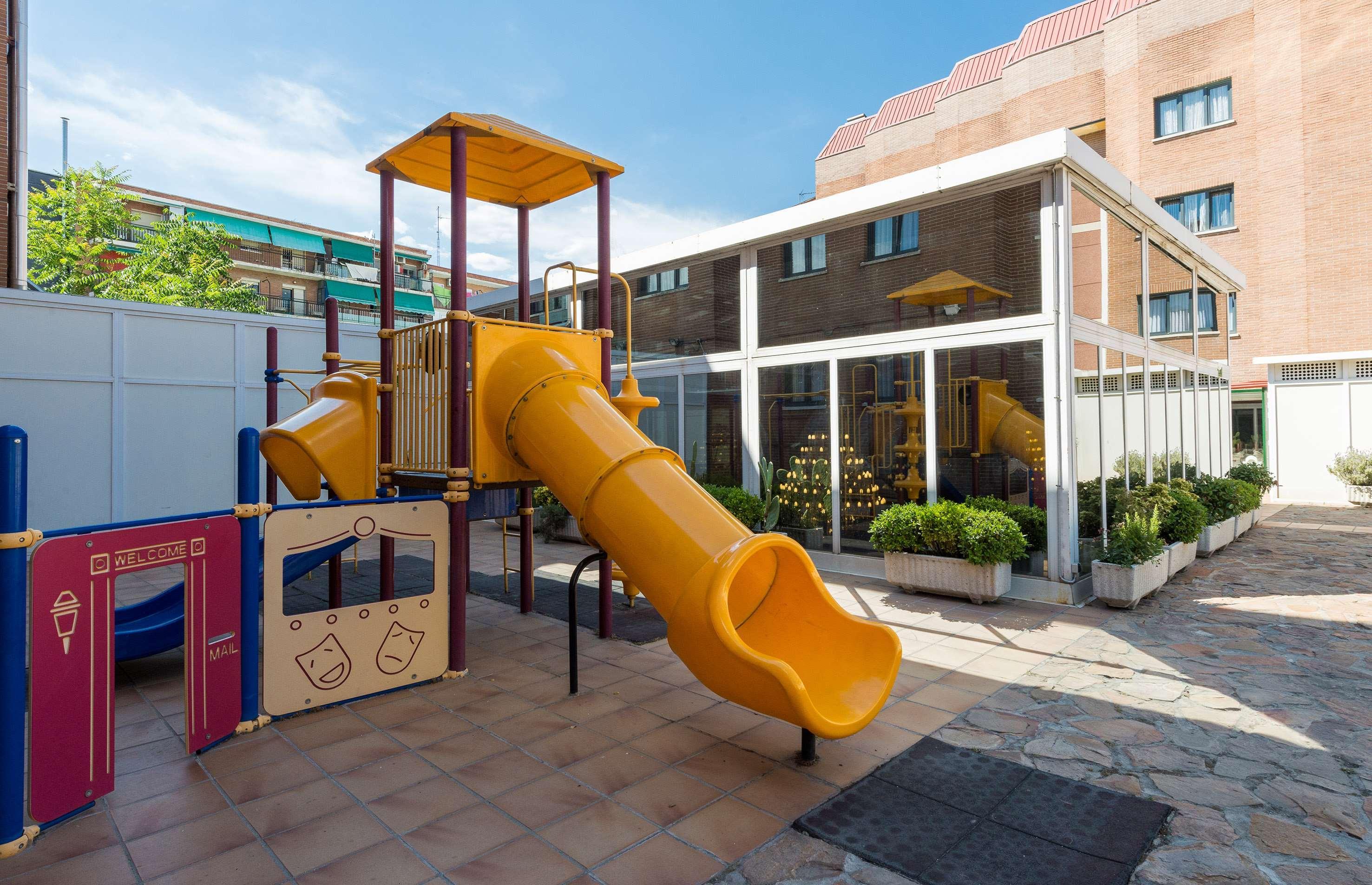 Hotel Madrid Leganes Affiliated By Melia Exterior photo