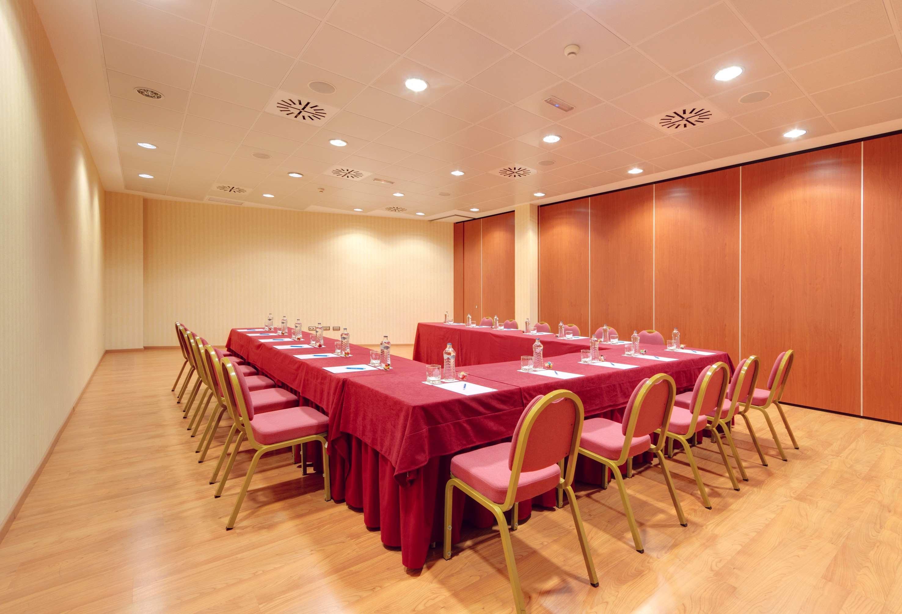 Hotel Madrid Leganes Affiliated By Melia Exterior photo