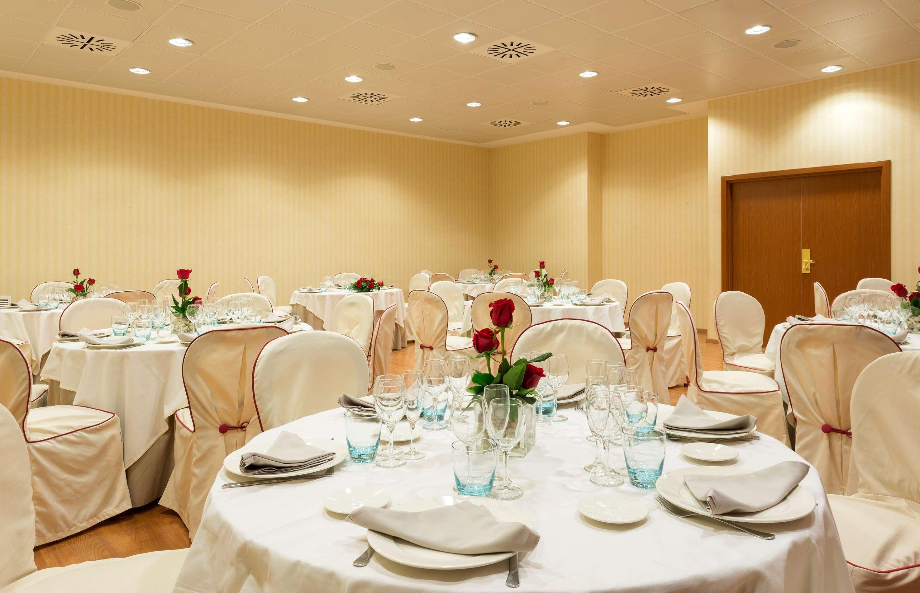 Hotel Madrid Leganes Affiliated By Melia Exterior photo