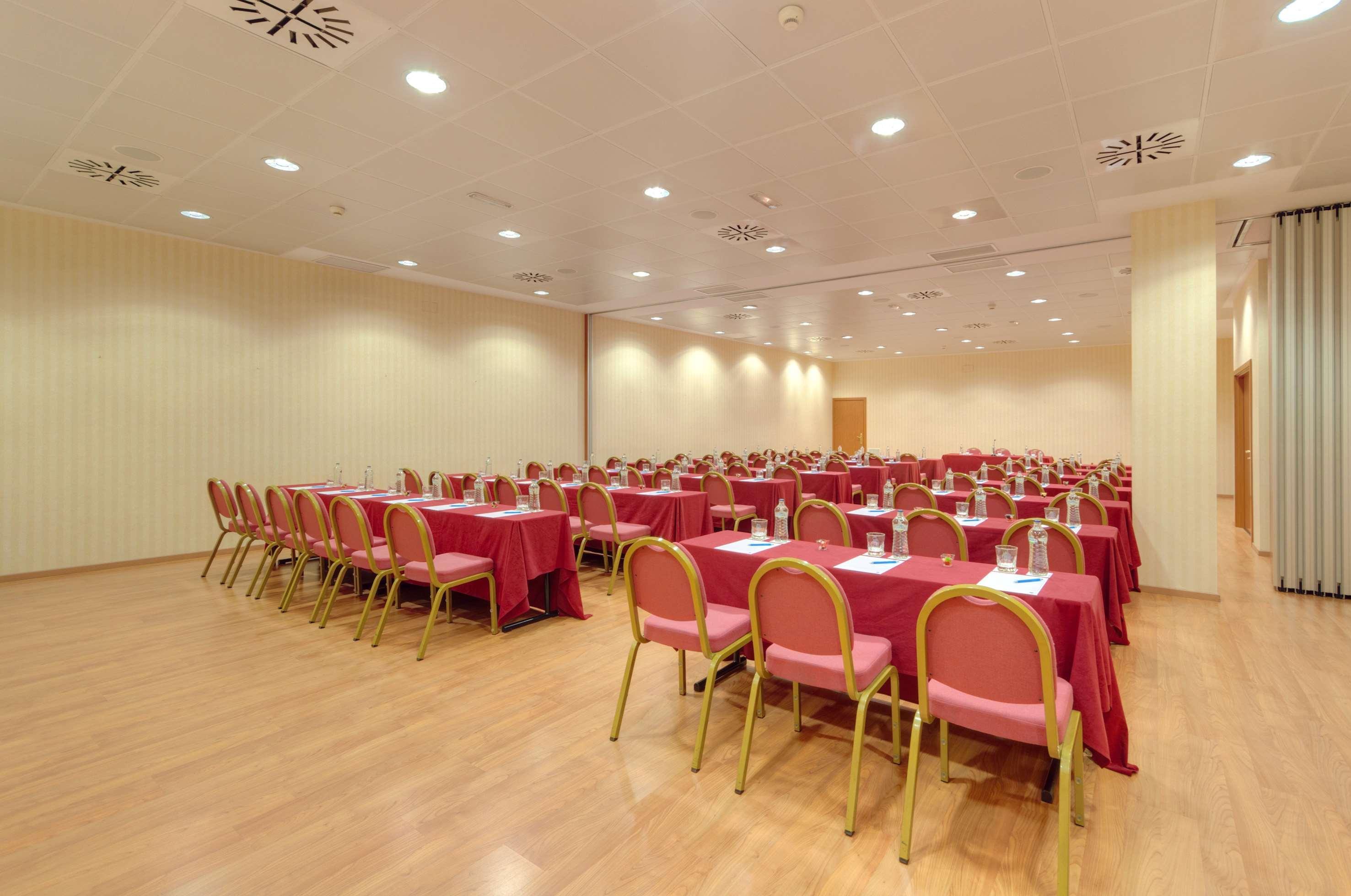 Hotel Madrid Leganes Affiliated By Melia Exterior photo