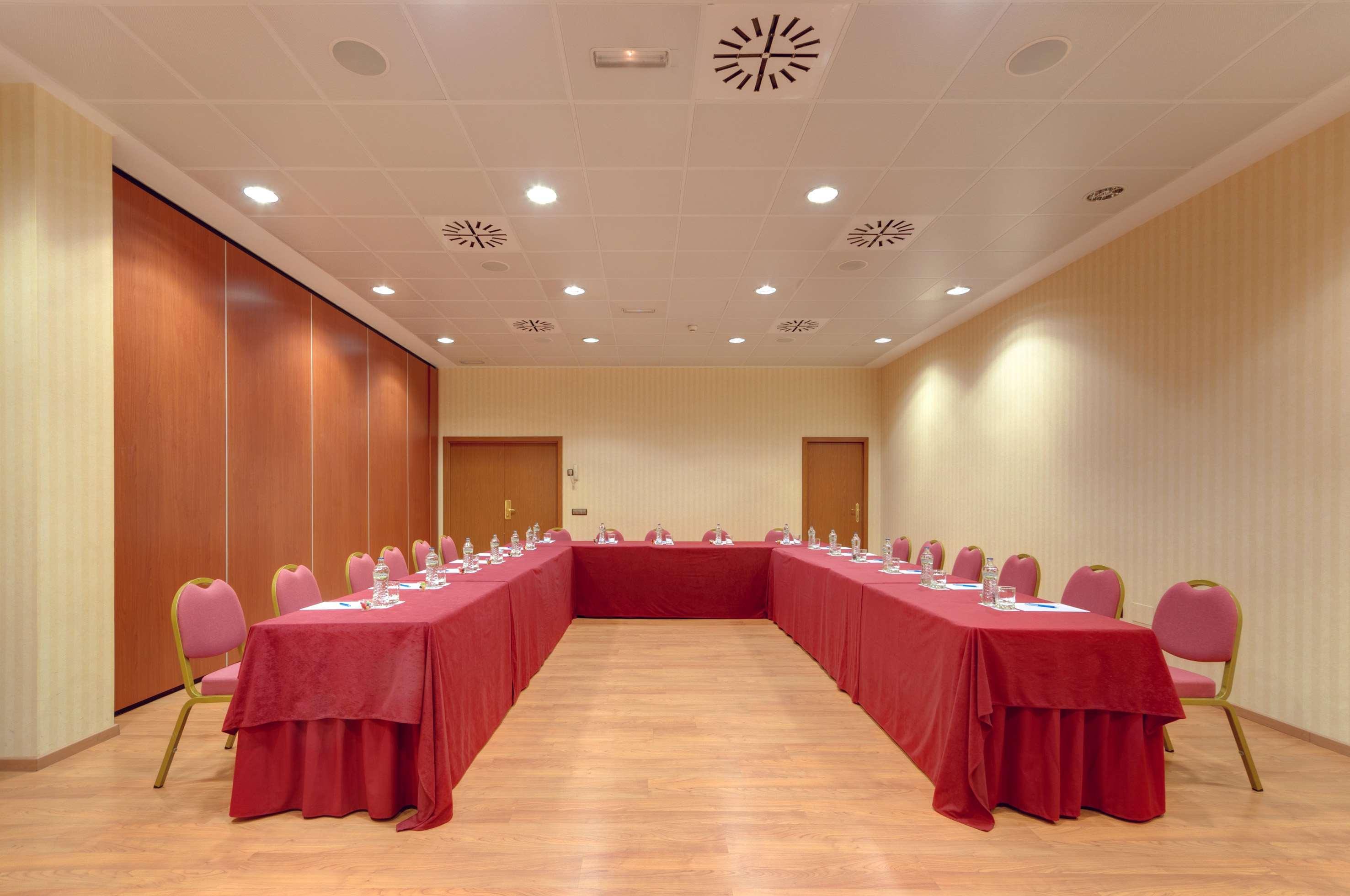 Hotel Madrid Leganes Affiliated By Melia Exterior photo